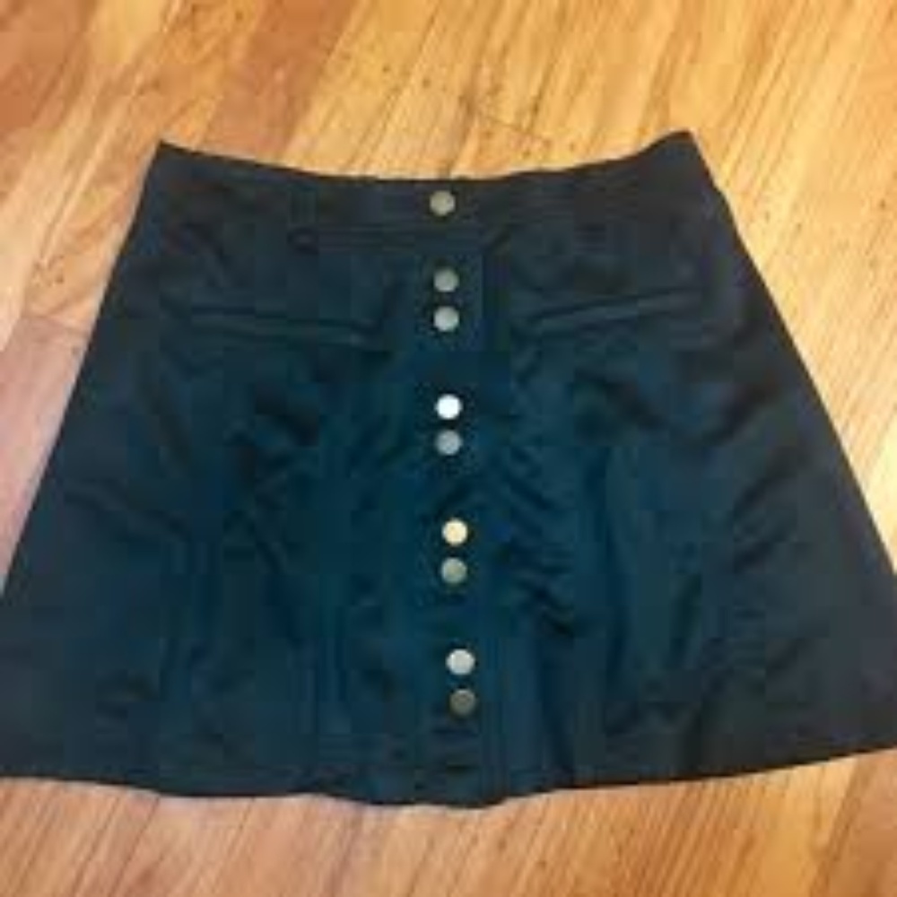 Green suede Zara skirt
